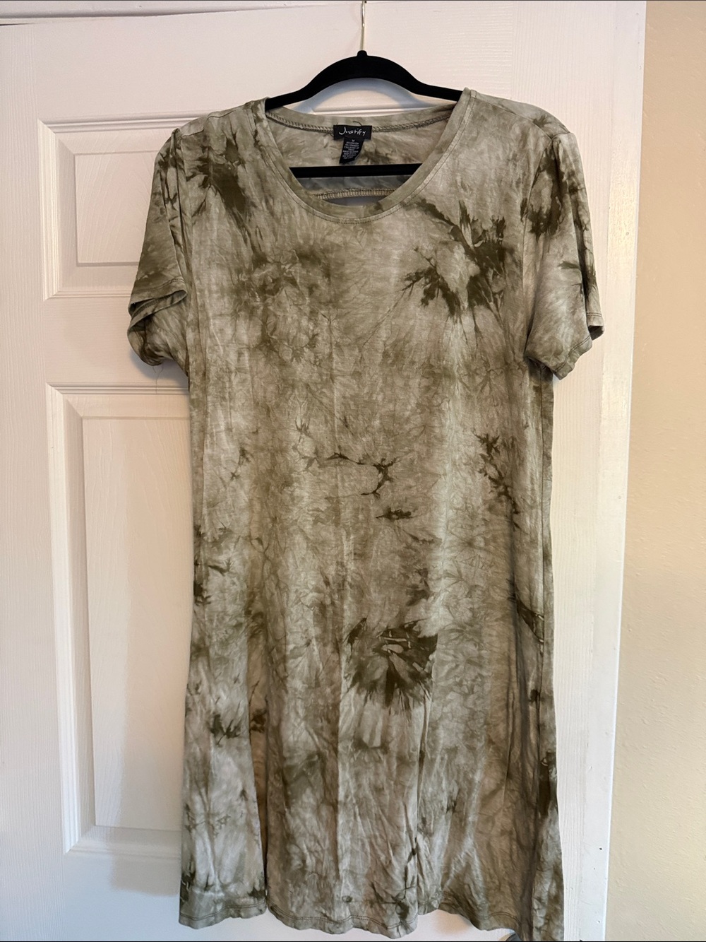 Justify Olive Green Tie-Dye Short Sleeve Tee